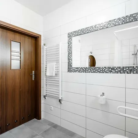 L26 Lopuszanska 假日公园 华沙